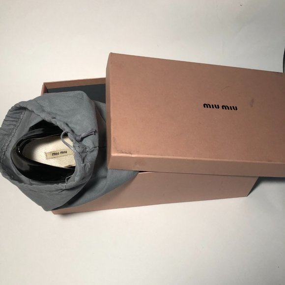 MIU MIU Black Patent Leather Open Toe Wooden Heel - Picture 4 of 6